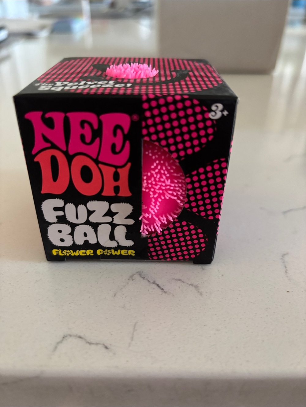 Needoh Fuzz Ball Flower Power - Pink